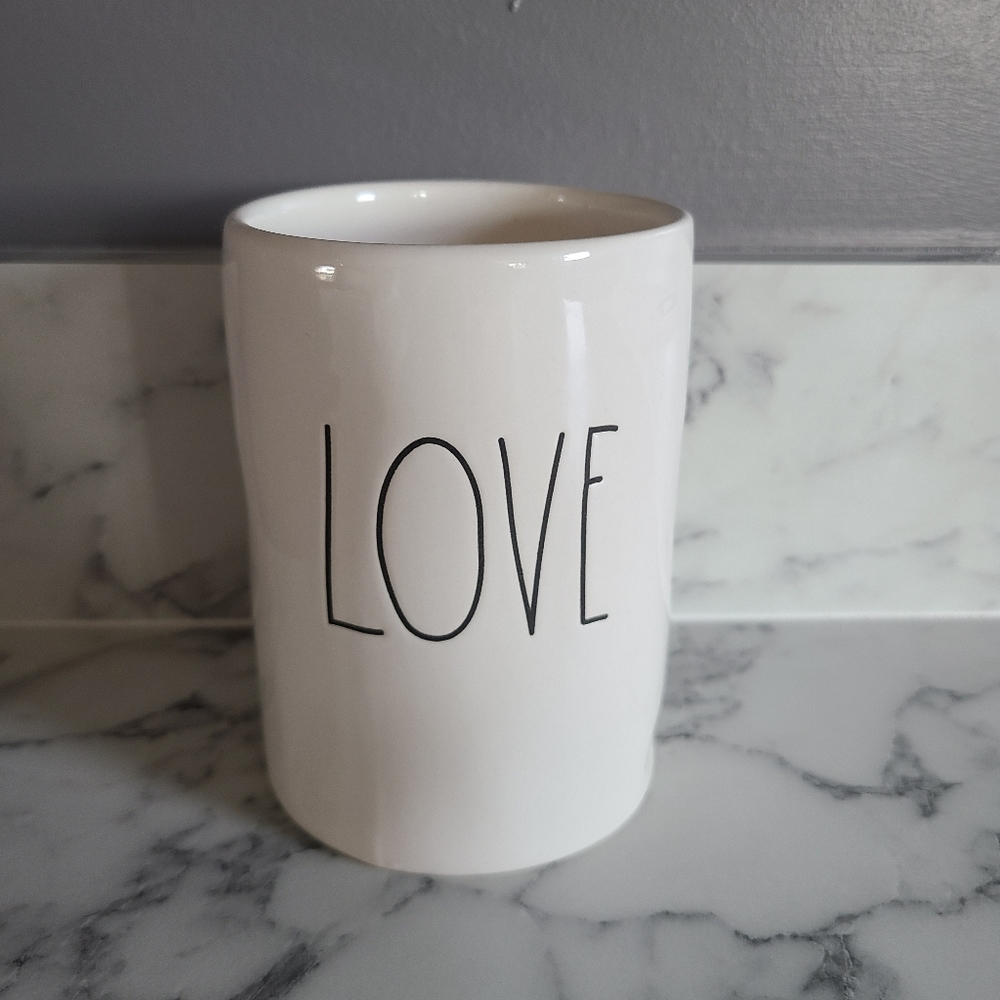 Rae Dunn Large Candle